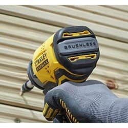 אימפקט 18V שתי סוללות 4AH ומטען STANLEY SFMCF810D2K STANLEY FATMAX - מבט נוסף 5