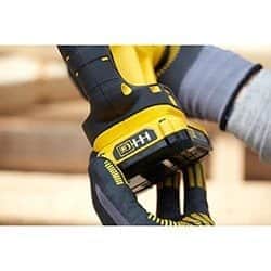 מסור חרב 18V שתי סוללות 2AH ומטען STANLEY SFMCS300D2K STANLEY FATMAX - מבט נוסף 6