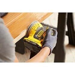 מלטשת אקצנטרית 18V סוללה 2AH מטען STANLEY SFMCW220D1S STANLEY FATMAX - מבט נוסף 4