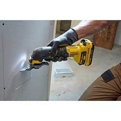 מולטיטול 18V שתי סוללות 2AH ומטען STANLEY SFMCE500D2K STANLEY FATMAX - מבט נוסף 5