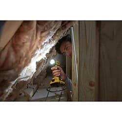 פנס לד 18V (גוף בלבד) STANLEY SFMCL020B STANLEY FATMAX - מבט נוסף 4