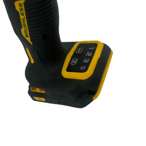 אימפקט 20V שתי סוללות 5AH ומטען DeWALT DCF860 - מבט נוסף 9