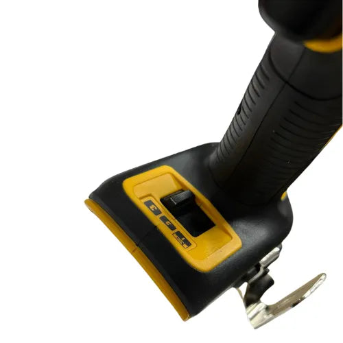 אימפקט 20V סוללה 4AH ומטען DeWALT DCF887 - מבט נוסף 3