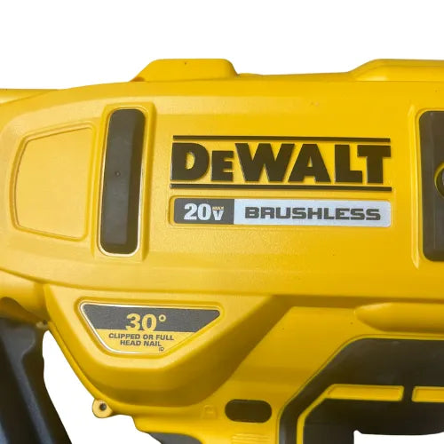 אקדח מסמרים 20V סוללה 5HA ומטען DeWALT DCN692 - מבט נוסף 3